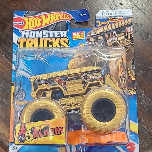 New Hot Wheels Monster Truck 5 Alarm - Picture 1 of 7